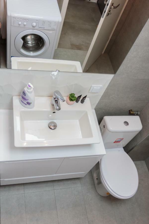 Gold Class Apartment Ams 63 Κλουζ-Ναπόκα Εξωτερικό φωτογραφία