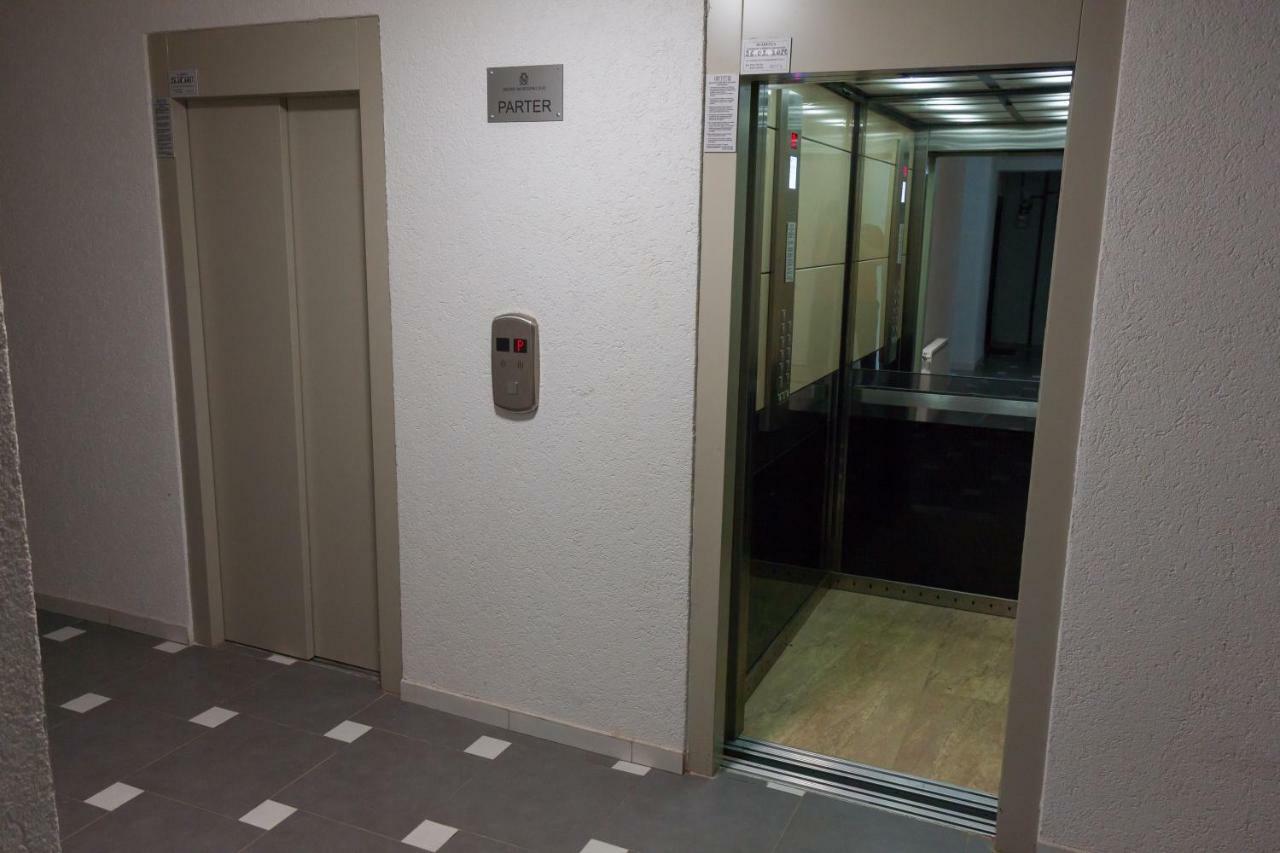 Gold Class Apartment Ams 63 Κλουζ-Ναπόκα Εξωτερικό φωτογραφία